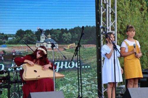 Сегодня село Среднее Девятово Лаишевского района принимает гостей из Татарстана и России