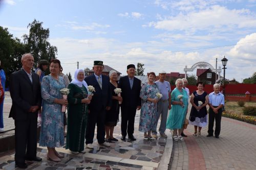 Семейные пары объединила любовь к творчеству