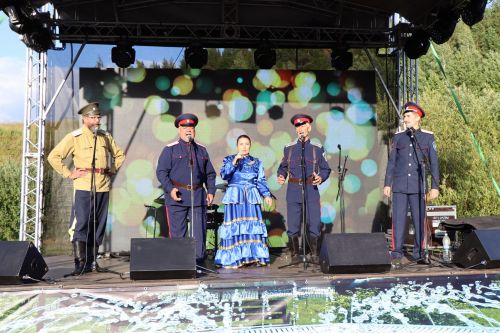 Сегодня село Среднее Девятово Лаишевского района принимает гостей из Татарстана и России