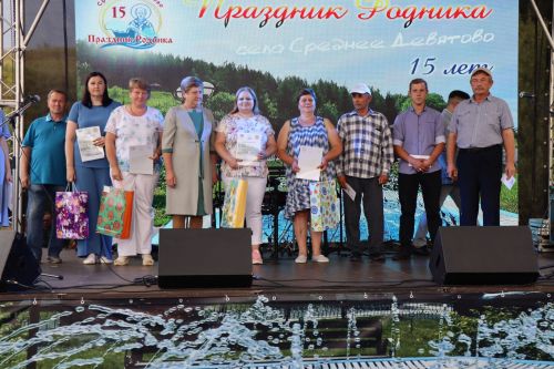 Сегодня село Среднее Девятово Лаишевского района принимает гостей из Татарстана и России