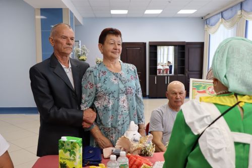 Семейные пары объединила любовь к творчеству
