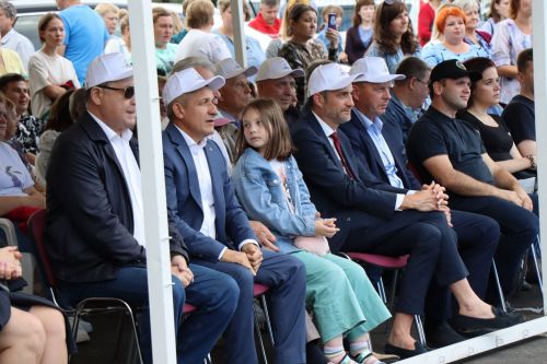 Сегодня село Среднее Девятово Лаишевского района принимает гостей из Татарстана и России