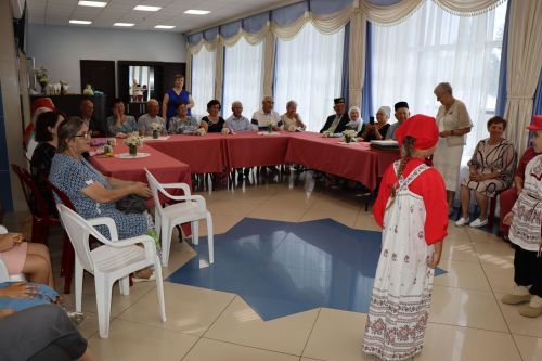 Семейные пары объединила любовь к творчеству