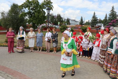 Семейные пары объединила любовь к творчеству