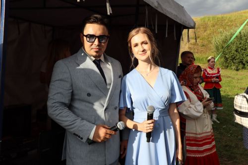 Сегодня село Среднее Девятово Лаишевского района принимает гостей из Татарстана и России
