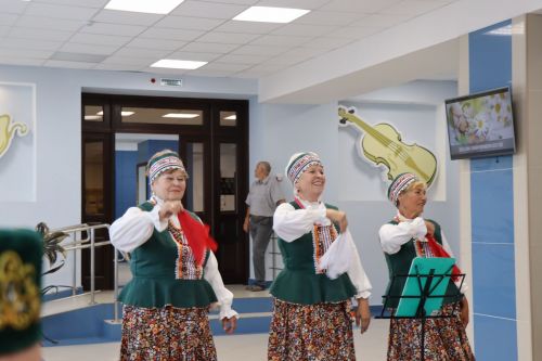 Семейные пары объединила любовь к творчеству