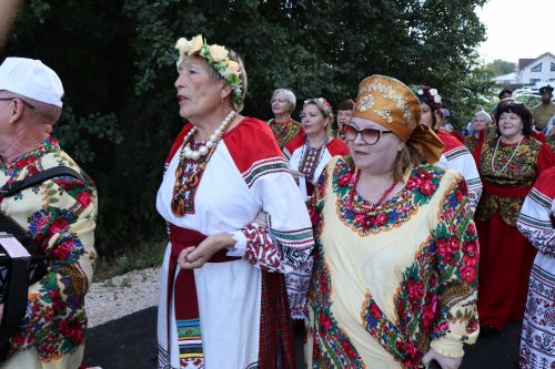 Сегодня село Среднее Девятово Лаишевского района принимает гостей из Татарстана и России