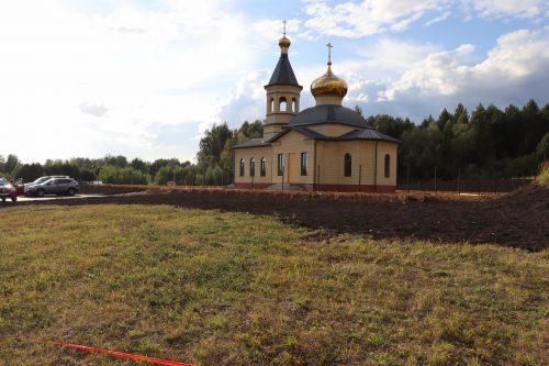 Сегодня село Среднее Девятово Лаишевского района принимает гостей из Татарстана и России
