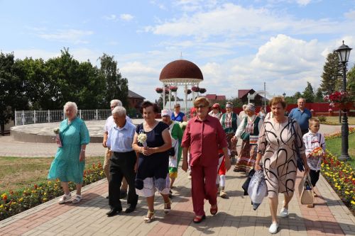Семейные пары объединила любовь к творчеству