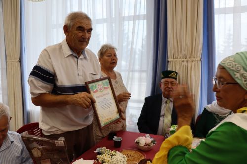 Семейные пары объединила любовь к творчеству
