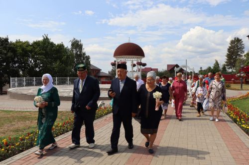 Семейные пары объединила любовь к творчеству