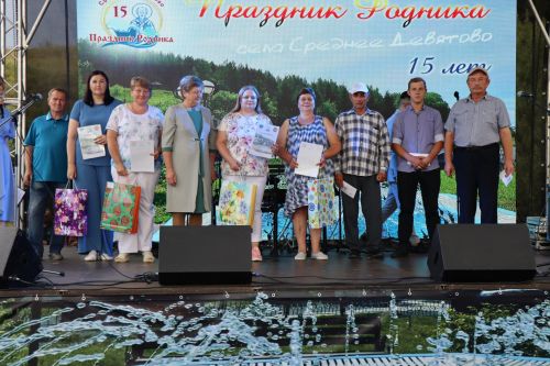 Сегодня село Среднее Девятово Лаишевского района принимает гостей из Татарстана и России