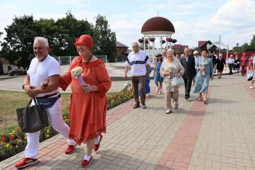 Семейные пары объединила любовь к творчеству
