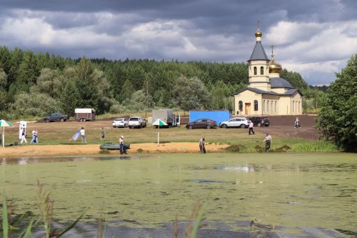 Сегодня село Среднее Девятово Лаишевского района принимает гостей из Татарстана и России