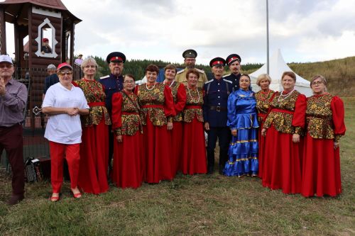 Сегодня село Среднее Девятово Лаишевского района принимает гостей из Татарстана и России
