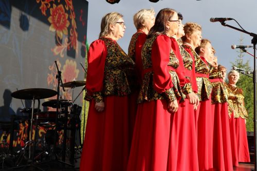 Сегодня село Среднее Девятово Лаишевского района принимает гостей из Татарстана и России