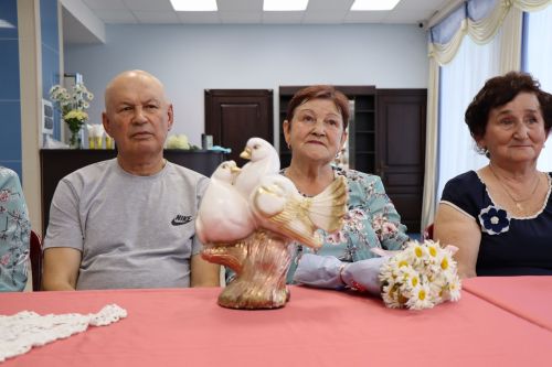 Семейные пары объединила любовь к творчеству