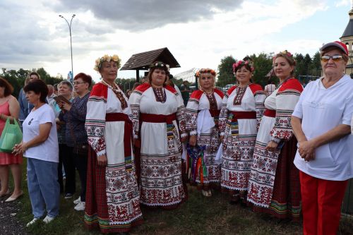 Сегодня село Среднее Девятово Лаишевского района принимает гостей из Татарстана и России