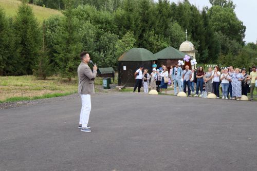 Сегодня село Среднее Девятово Лаишевского района принимает гостей из Татарстана и России