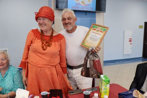 Семейные пары объединила любовь к творчеству