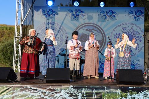 Сегодня село Среднее Девятово Лаишевского района принимает гостей из Татарстана и России