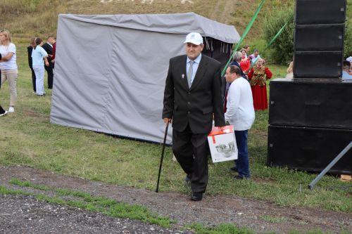 Сегодня село Среднее Девятово Лаишевского района принимает гостей из Татарстана и России