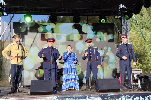 Сегодня село Среднее Девятово Лаишевского района принимает гостей из Татарстана и России