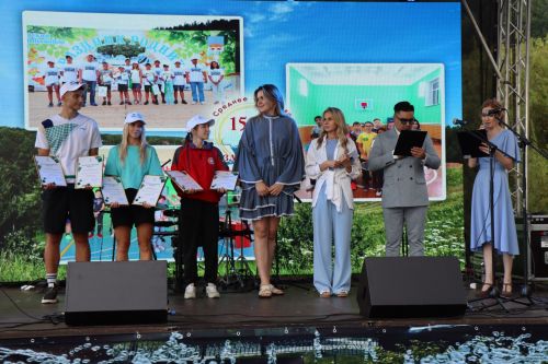 Сегодня село Среднее Девятово Лаишевского района принимает гостей из Татарстана и России
