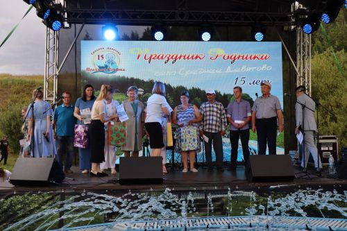 Сегодня село Среднее Девятово Лаишевского района принимает гостей из Татарстана и России