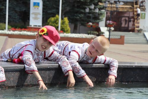 Семейные пары объединила любовь к творчеству