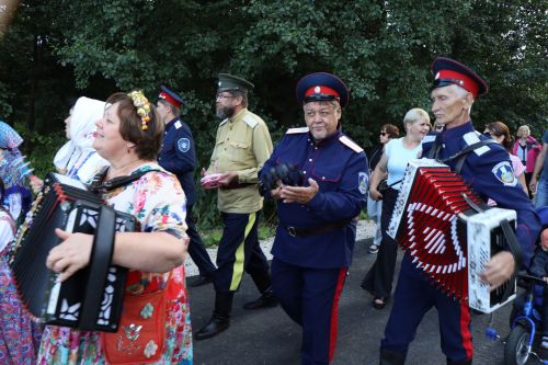 Сегодня село Среднее Девятово Лаишевского района принимает гостей из Татарстана и России