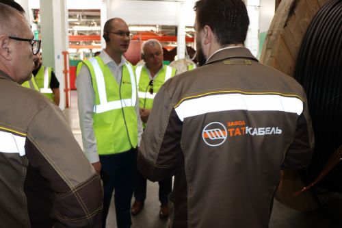 Сегодня предприятия Лаишевского района посетили работники министерства экономики РТ