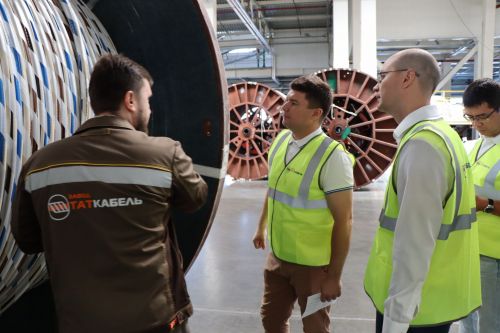 Сегодня предприятия Лаишевского района посетили работники министерства экономики РТ