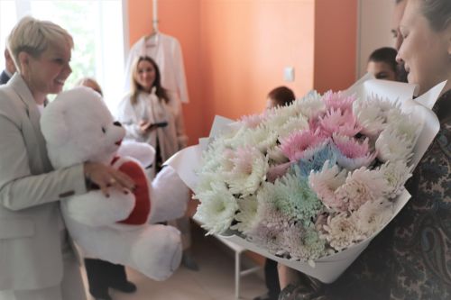 Сегодня из родильного дома выписали девочку, родившуюся в День города Лаишево
