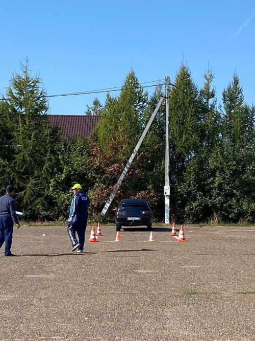 Студенты ЛТЭТ показали водительское мастерство в конкурсе «Автосессия»