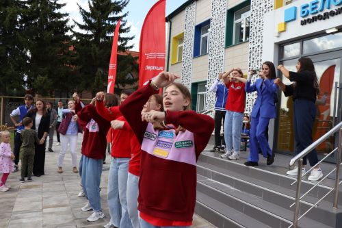 Сегодня в Молодежном центре «Белогорье» состоялось торжественное принятие в ряды «Движения первых».