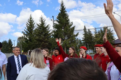 Сегодня в Молодежном центре «Белогорье» состоялось торжественное принятие в ряды «Движения первых».