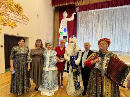 Под Новый год Вера Курынцева и Валентина Клюшина побывали в Казани на «Поле чудес»