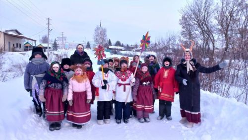 В Татарстане, в селе Никольское Лаишевского района колядовать ходили