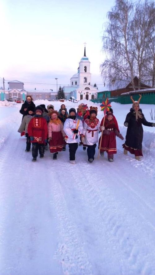В Татарстане, в селе Никольское Лаишевского района колядовать ходили