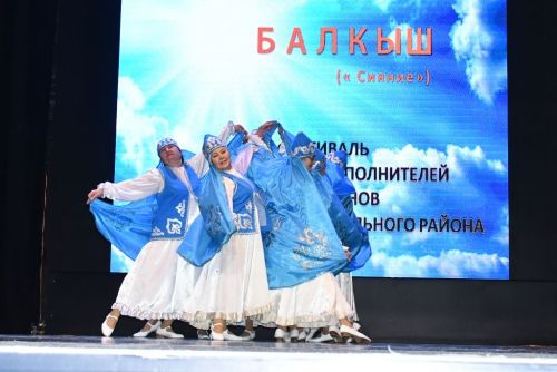 В РДК Лаишева выступили участники возрастного фестиваля «Балкыш / Сияние»