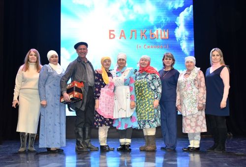 В РДК Лаишева выступили участники возрастного фестиваля «Балкыш / Сияние»