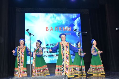 В РДК Лаишева выступили участники возрастного фестиваля «Балкыш / Сияние»