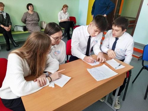 Школьники игру «РИСК» посвятили снятию блокады Ленинграда