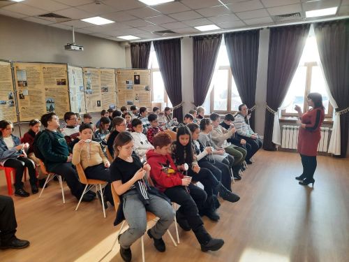 Казанские школьники погрузились в новогоднюю атмосферу в музее Лаишевского края