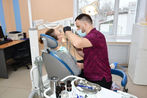 Улыбайтесь шире — вы в надежных руках