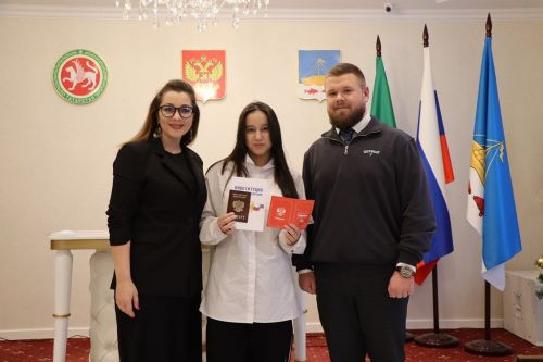 Фоторепортаж с церемонии вручения паспортов школьникам Лаишевского района