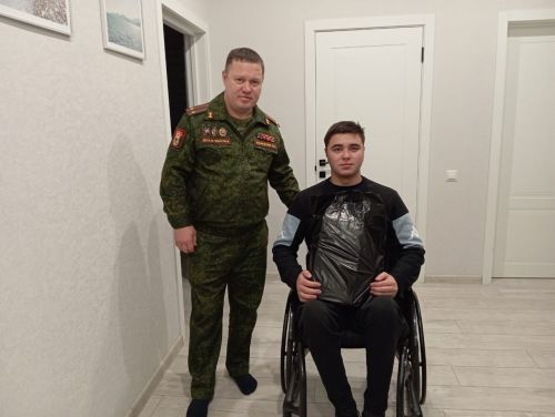 Председатель ДОСААФ Лаишевского района навестил участника СВО