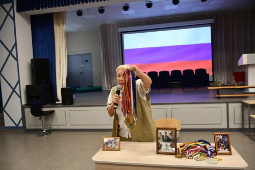 Сегодня в Усадском лицее «Здоровое поколение» побывала паралимпийская чемпионка