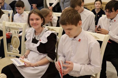 Фоторепортаж с церемонии вручения паспортов школьникам Лаишевского района